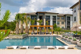 Building Photo - Strata