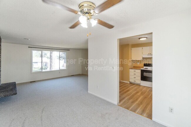Foto del edificio - 10309 N Hooper Rd