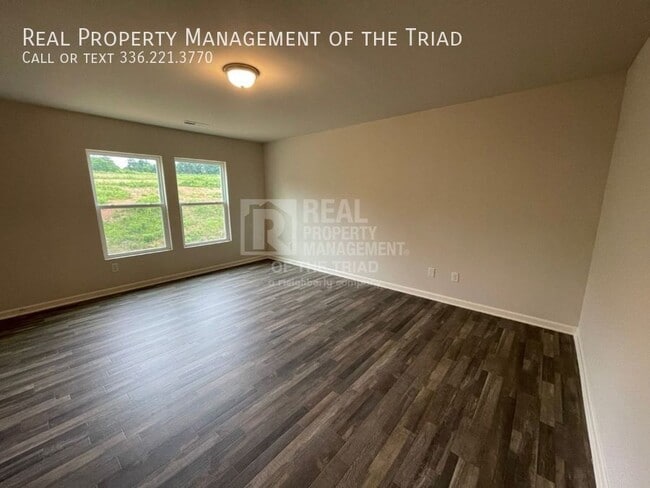 Building Photo - 6395 Century Ln