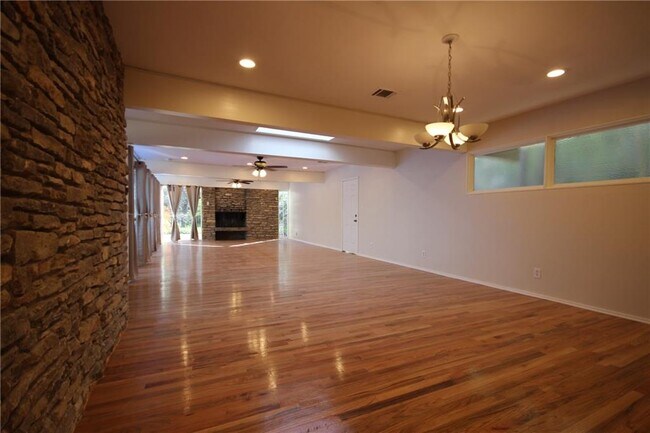 Foto del edificio - 2303 W 11th St
