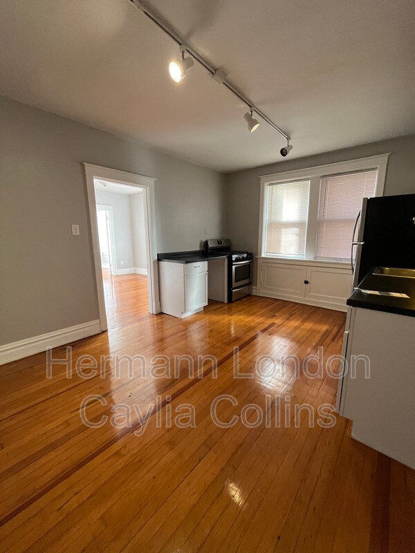4926 Finkman St Unit 1F, St. Louis, MO 63109 Condo for Rent in St