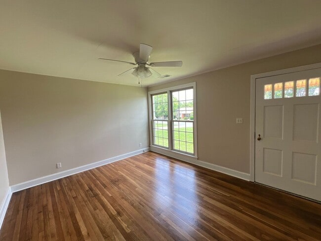 Building Photo - 2323 Sweetwood Rd