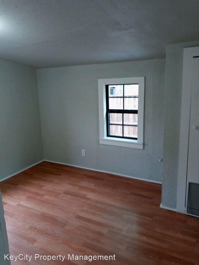 Building Photo - 1 br, 1 bath House - 226 Miller Street