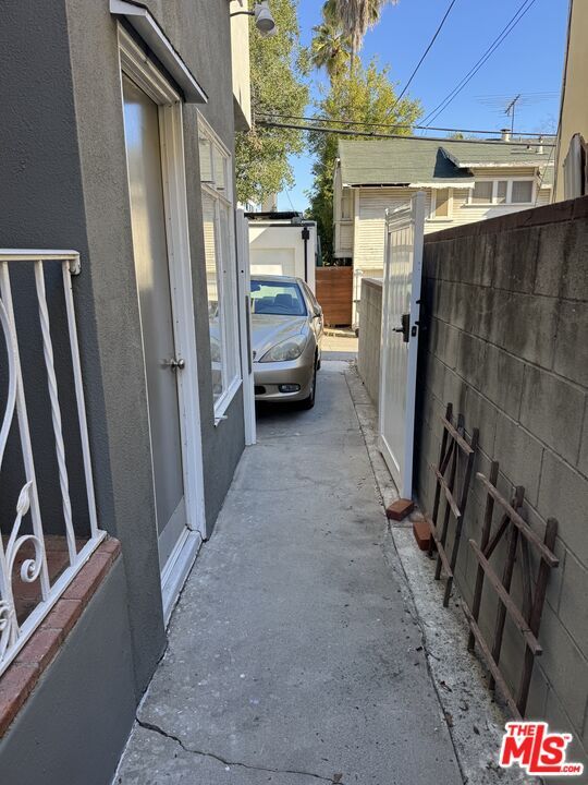 Foto del edificio - 1245 Chelsea Ave