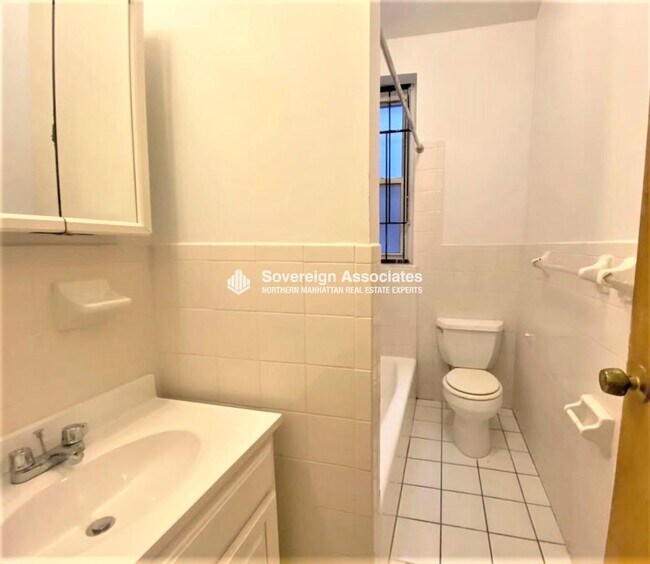 Building Photo - 515 west 111th Street