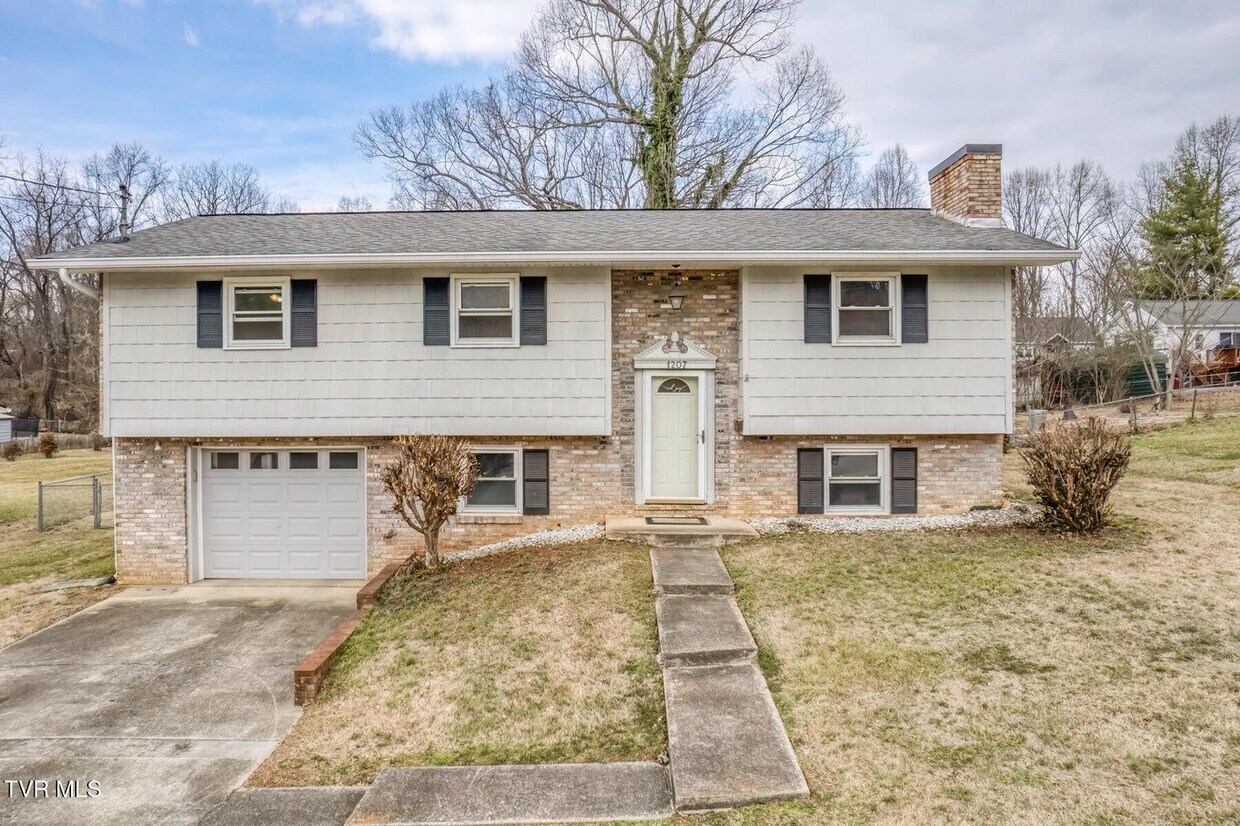 Foto principal - 1207 Althea St