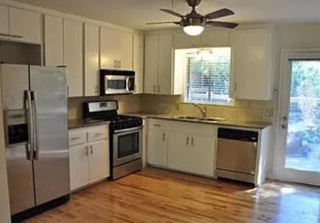 Building Photo - 3711 Bridle Path