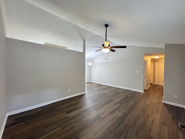 Building Photo - Cozy Three Bedroom Home in Knightdale!