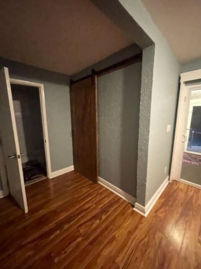 Building Photo - 1036 S 14th St