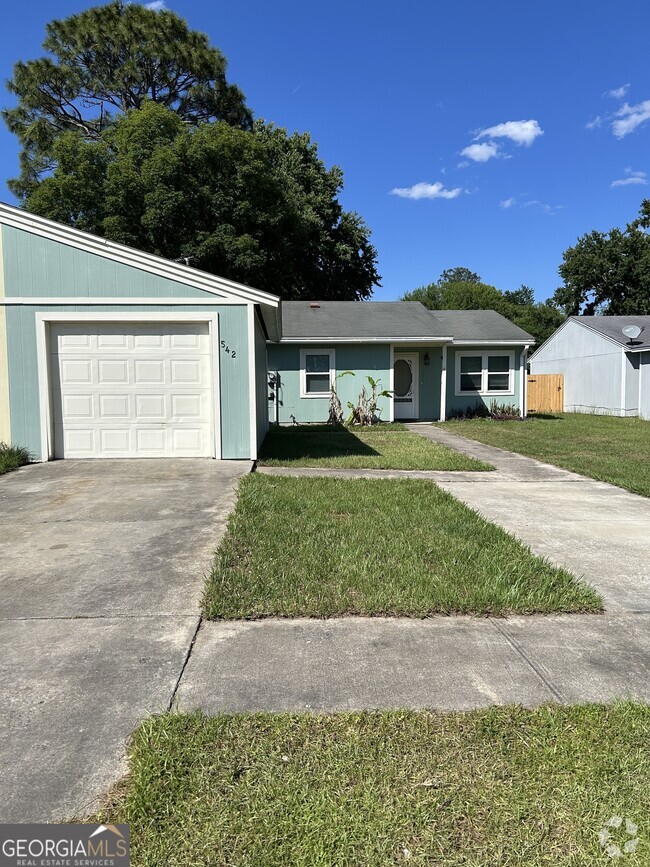 Building Photo - 542 Chateau Cir