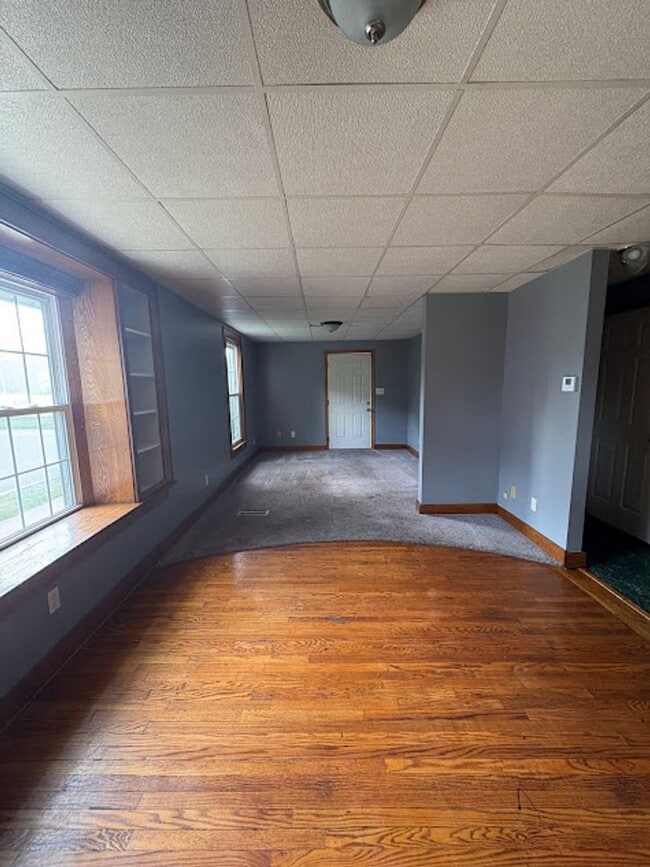Building Photo - Jonna Martin Wilbeth Duplex