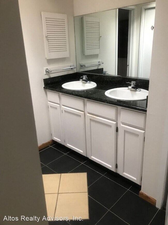 Foto del edificio - 3 br, 3 bath House - 6305 W 6th Avenue #C9
