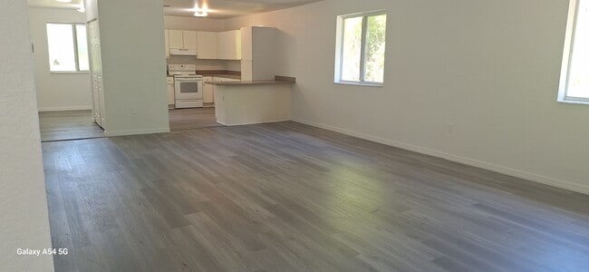 Foto del edificio - 674 NW 46th St