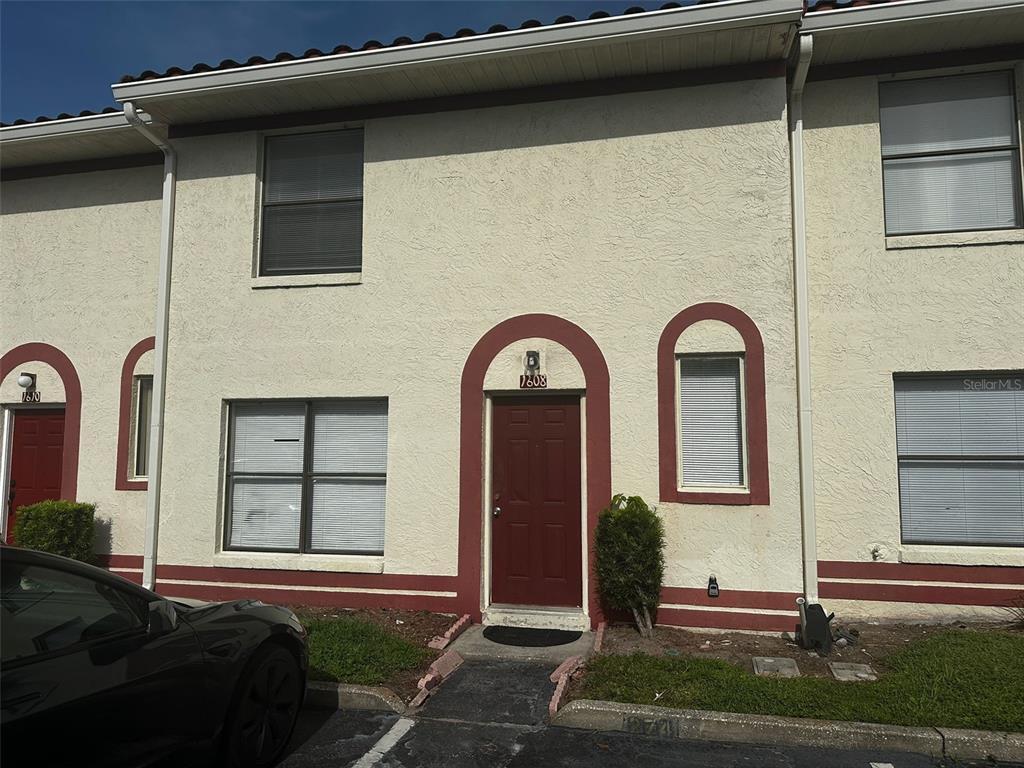 Primary Photo - 1608 Long Ridge Ct