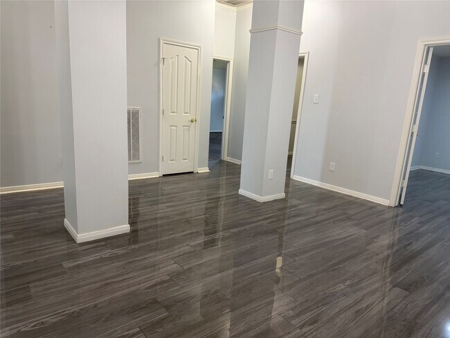 Foto del edificio - 11308 Madison Ct