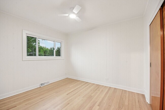 Foto del edificio - 470 E Vallette St