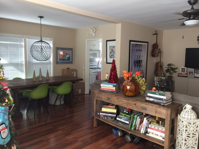 Dining Area - 345 Flower St