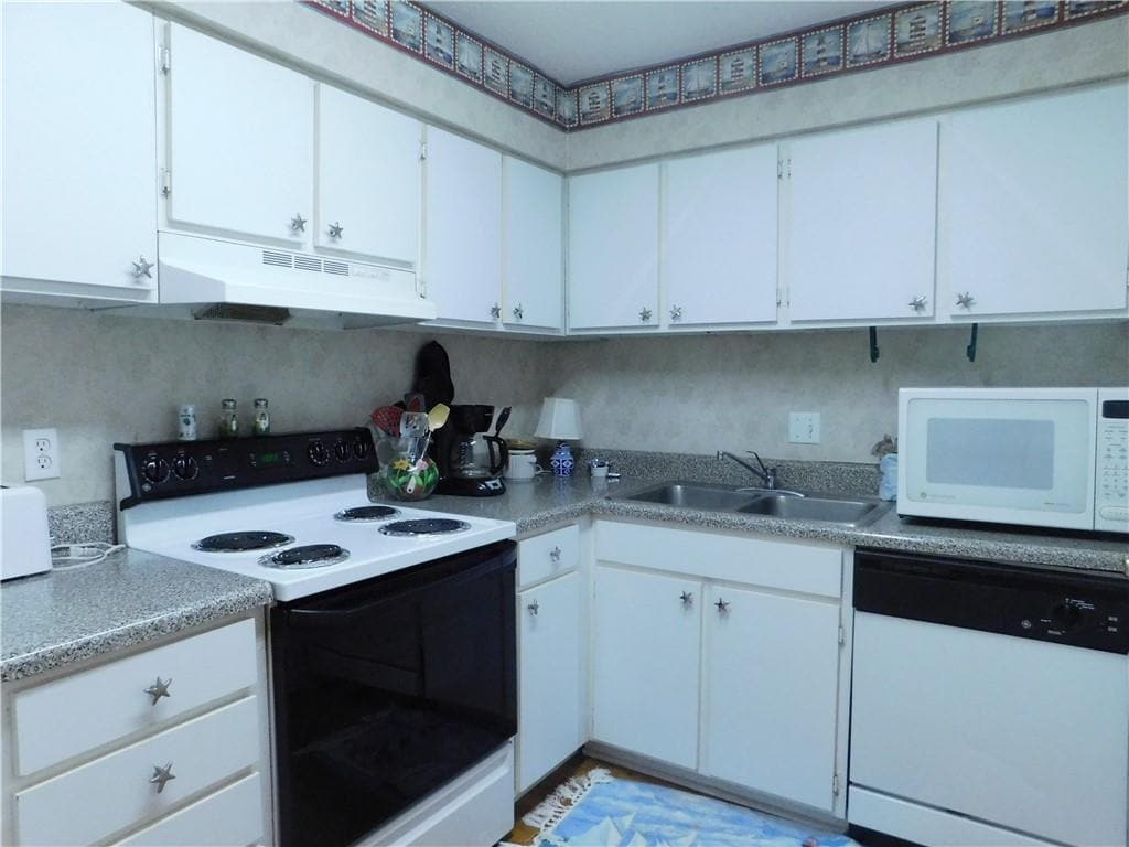 Primary Photo - 850 Mallery St