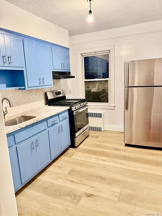 Foto del edificio - 111 Piccadilly Downs