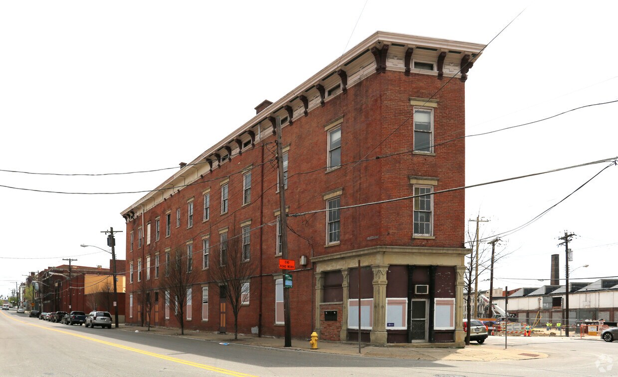 Primary Photo - 1936-1942 Race St