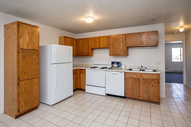Foto del edificio - 1682 S 15th Ave W