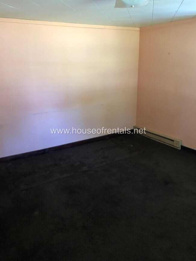 814 Main St, Carterville, IL 62918 House Rental in Carterville, IL