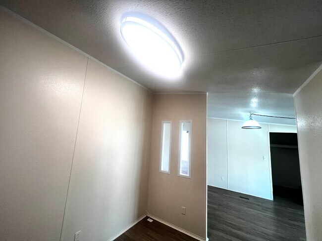 Foto del edificio - 69 D St