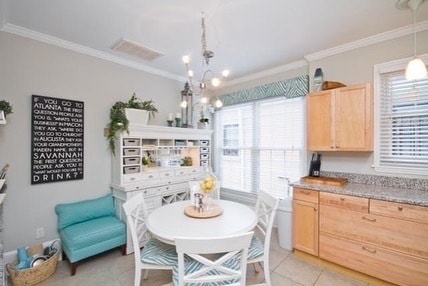 Building Photo - Fully Furnished Condo on Abercorn St.