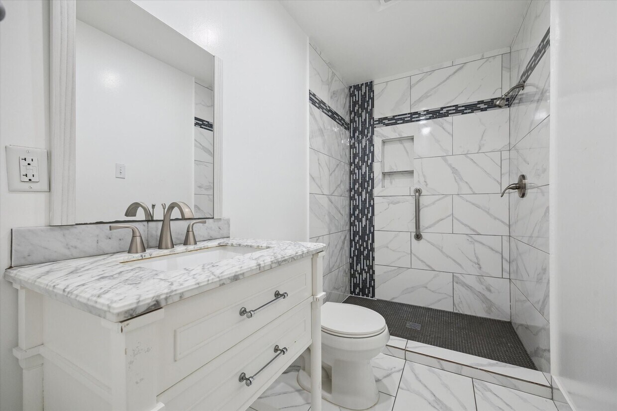 Foto principal - 2320 Peppermill Rd