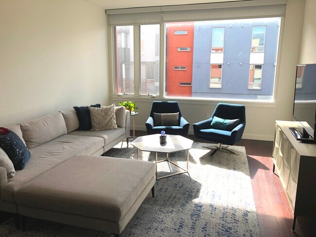 Foto del edificio - 570 Innes Ave