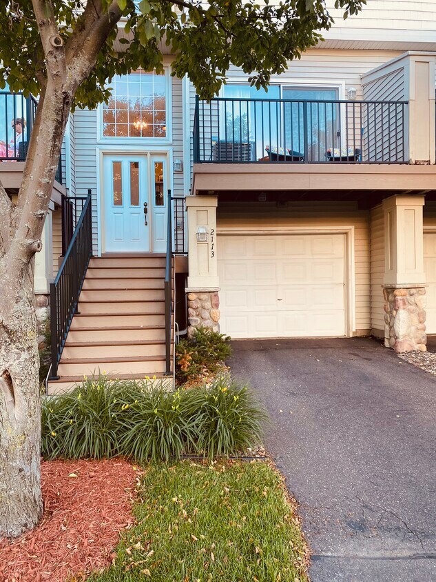 Tandem garage as well as designated guest parking - 2173 Eagle Trace Ln