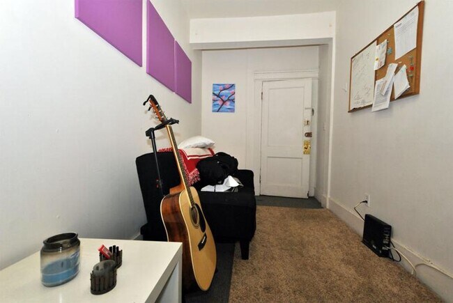 Building Photo - Allston 3bed Close to Boston University- September move in $3200