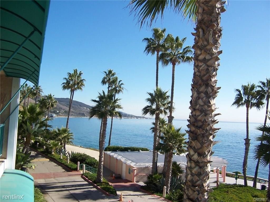 21 Condos Available for Rent in Malibu, CA