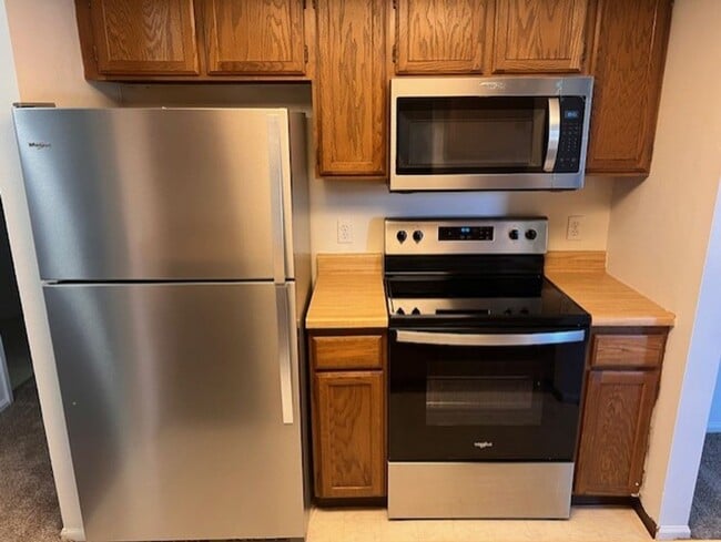 Foto del edificio - Newly Updated 1 Bedroom / 1 Bathroom Condo...