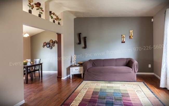 Foto del edificio - 2861 Chickaree Pl SW