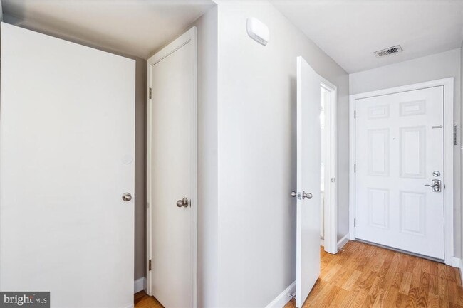 Building Photo - 7660 Arbory Ct