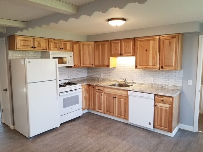 Cocina - 1220 Stoughton Ave