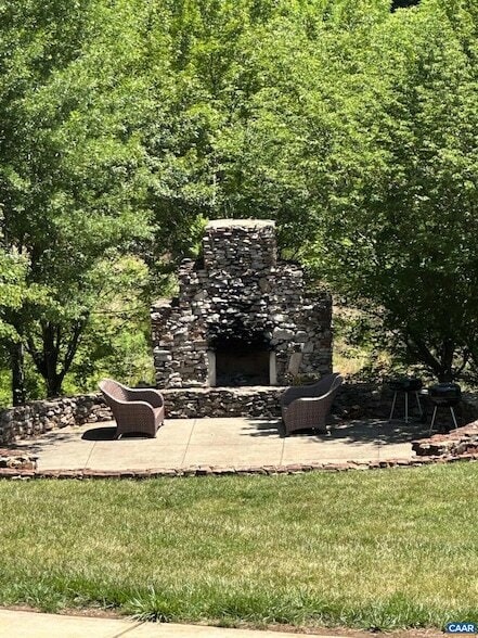 Foto del edificio - 1855 Candlewood Ct