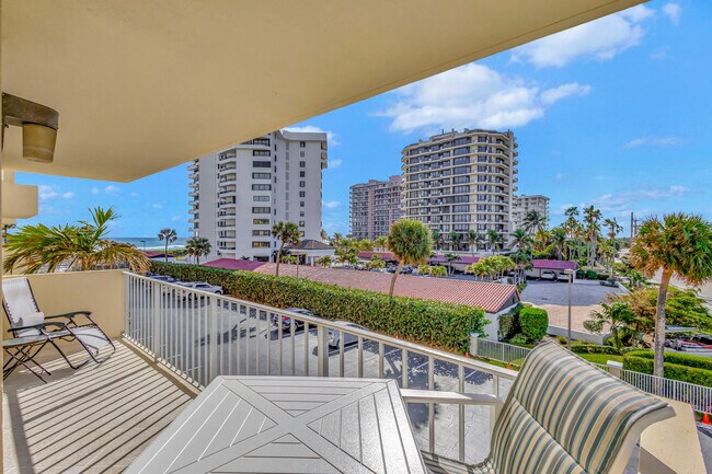 Building Photo - 630 Ocean Dr