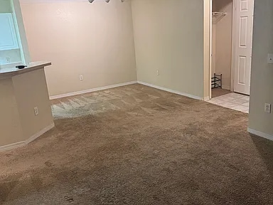 Building Photo - 18001 Richmond Pl Dr