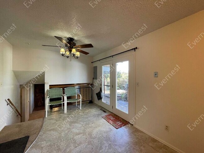 Building Photo - 4250 Oro Blanco Dr