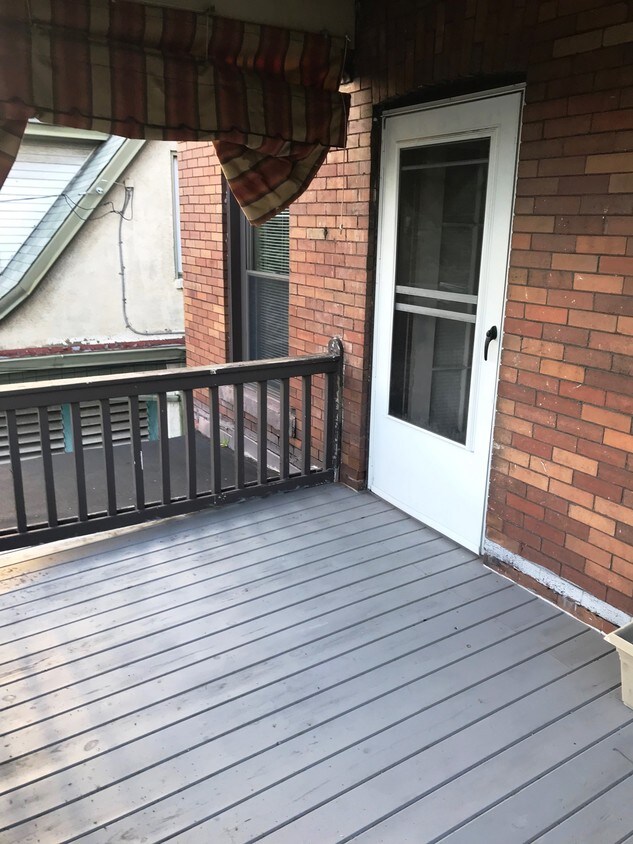 Private Porch - 1806 Termon Ave