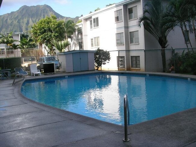 Building Photo - Mountain View Apartment