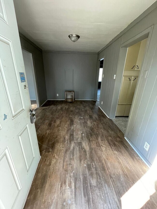 Foto del edificio - 415 W Logan St