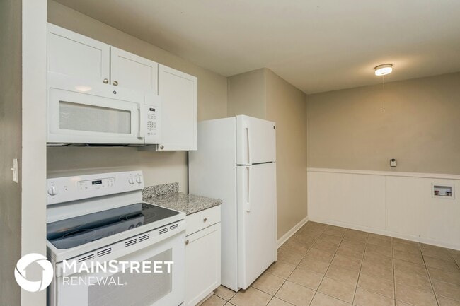 Building Photo - 3113 Maywood Pl