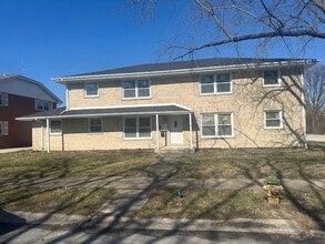 Building Photo - 1448 E 156th St