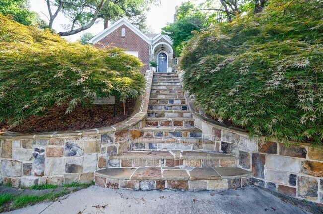 Building Photo - 1575 Piedmont Ave NE