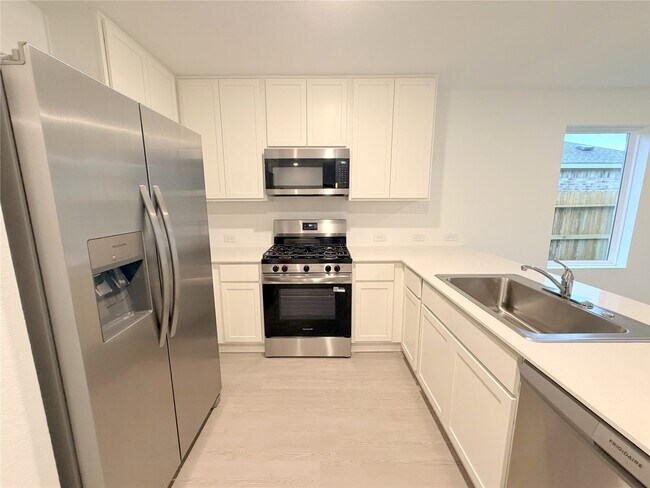 Building Photo - 28810 Golden Wheat Ct