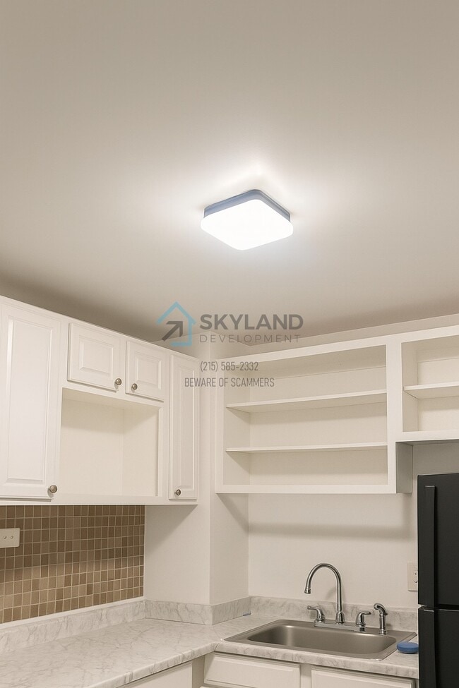Building Photo - 3424 N Sydenham St