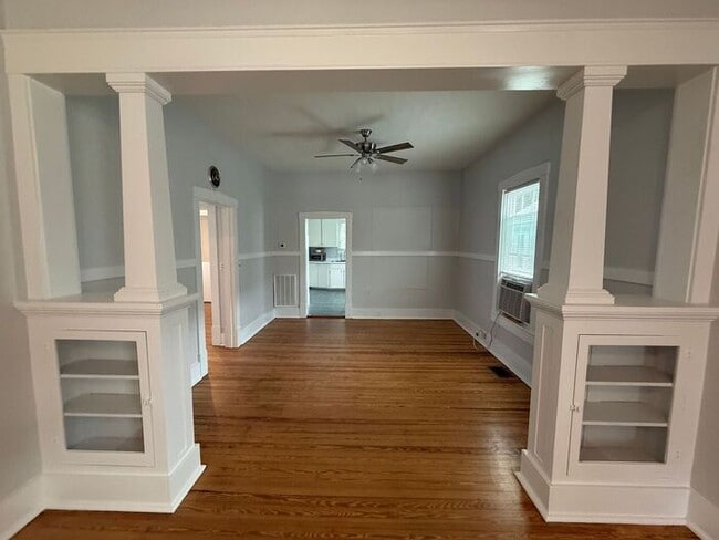 Building Photo - Pensacola - East Hill - 2 Bedroom, 1 Bathroom